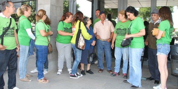 La negociación con el matrimonio de Argana en el Juzgado termina sin acuerdo y la PAH tacha de "inmoral" a la empresa