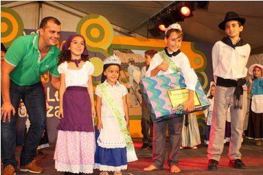 La elección del Rey y de la Reina Infantil abrió el programa de fiestas de Las Breñas