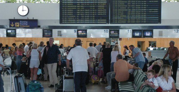 El aeropuerto de Lanzarote alcanza los 477.225 pasajeros en junio, un 10,9 por ciento más que el mismo mes de 2013