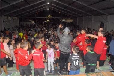 El San Bartolomé Club de Fútbol celebra su evento rojiblanco