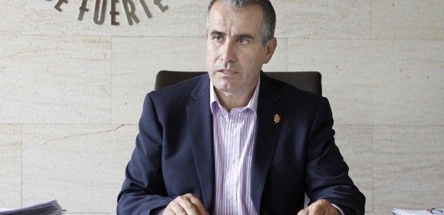 "Madrid agrede a los defensores del mar canario y se pone al servicio de Repsol"