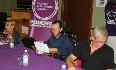 Pablo Echenique defiende en Lanzarote el derecho del pueblo canario a pronunciarse