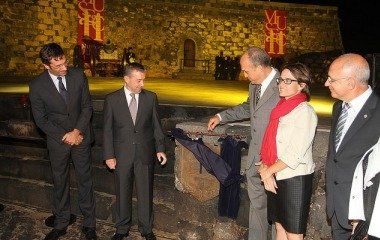 Políticos regionales, insulares y locales, congregados en la inauguración del Museo de Historia