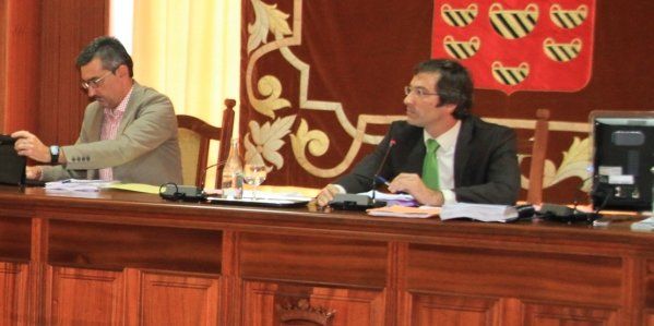 La modificación del Plan de La Geria y la queja de San Ginés contra el fiscal, a Pleno