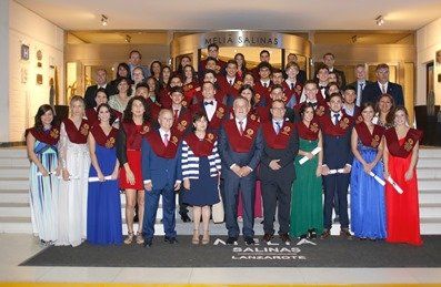 Los alumnos de Bachillerato del Colegio Arenas Internacional celebran su graduación