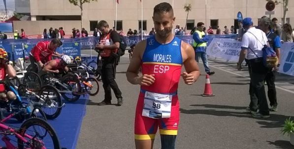 Lionel Morales participa en una prueba de las Series Mundiales de Paratriatlón