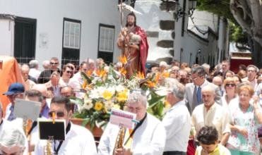 Haría celebra la procesión en honor a San Juan Bautista