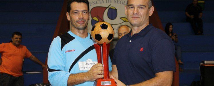 El Cafetería Parque Limpieza se alza campeón del VI Torneo Fúbtol Sala Veterano San Ginés