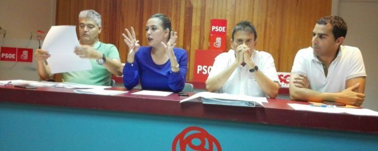 El PSOE propone definir el modelo portuario que "conviene" a Lanzarote mediante debate público