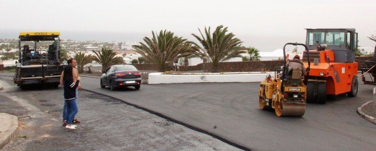 Asfaltados 34.000 metros cuadrados de calles en Montaña Roja desde la entrada en vigor del Plan General