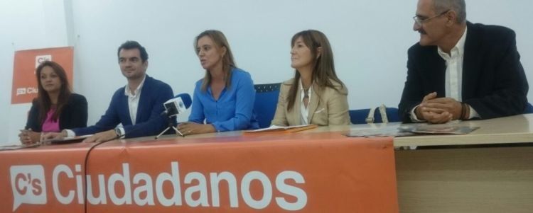 Ciudadanos condena la protesta de la PAH ante su sede y habla de violencia e intimidación