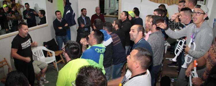 Las murgas reciben la visita del alcalde de Arrecife y varios ediles del ayuntamiento