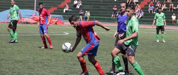 La UD Lanzarote se llevó el derbi conejero con un gol en tiempo de prolongación