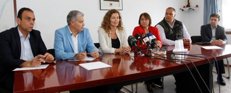 Obras Públicas y Lanzarote optan por mantener el concurso del Puerto de Playa Blanca