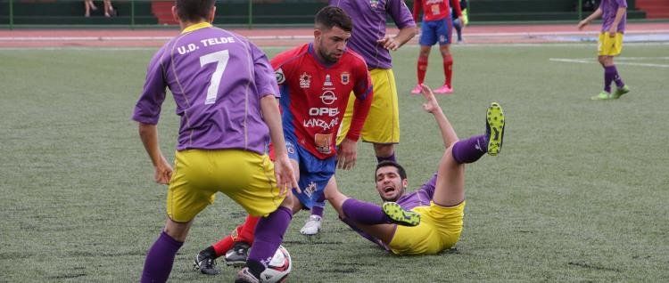 La UD Lanzarote recupera el liderato al vencer a una débil UD Telde (3-0)