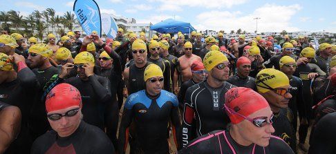 440 nadadores participan en el II Sailfish Lanzarote Open Water