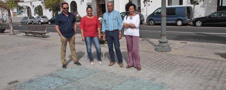 La escultura Jareas se traslada a la Avenida Marítima de Arrecife tras su restauración