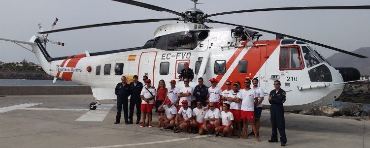 Cruz Roja y Salvamento Marítimo realizan prácticas de rescate acuático en Lanzarote