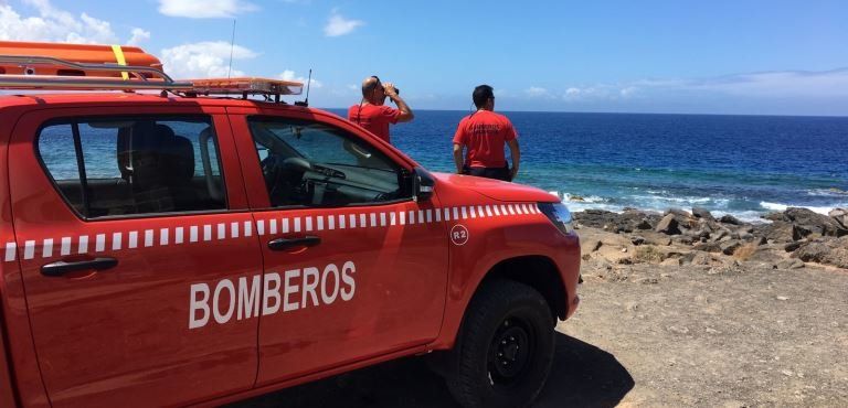 Finaliza sin éxito el cuarto día de búsqueda del pescador que cayó al mar en Playa Blanca