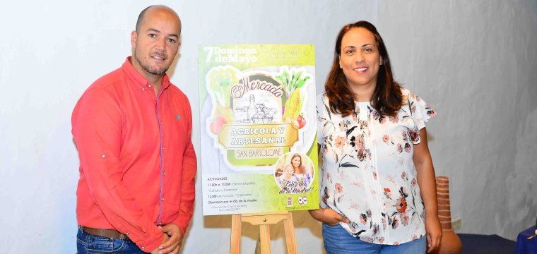 San Bartolomé celebra el Mercado de productos agrarios, quesos y artesanía