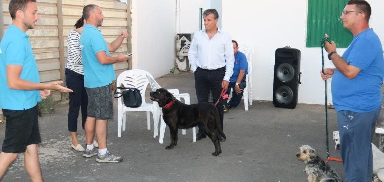 Más de sesenta perros de Arrecife participaron en el Taller Sin miedo a los ruidos