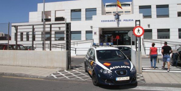 Detenido en Arrecife tras abandonar a su hijo menor en un coche para acudir a una sala de Bingo