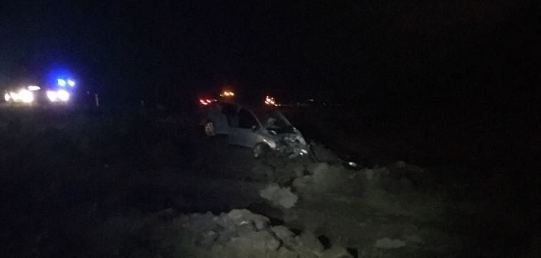 Cuatro heridos, uno de ellos moderado, en el vuelco de un vehículo en la salida de Playa Blanca