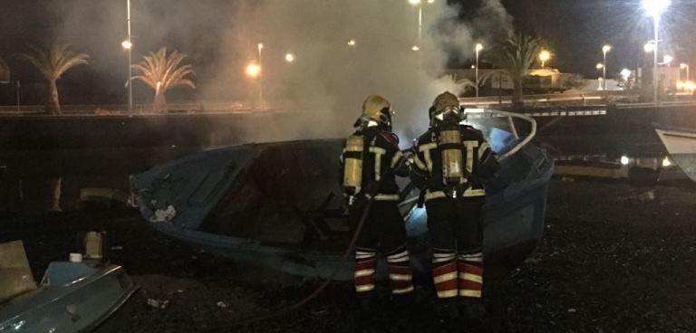 Los bomberos apagan varios incendios durante este fin de semana