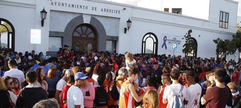 Arrecife inicia el pago de las ayudas a los clubes deportivos y se disculpa por el "intolerable" retraso