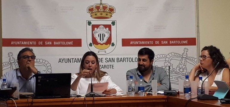 San Bartolomé aprueba una moción mostrando su rechazo "al olvido sistemático de Canal Gestión"