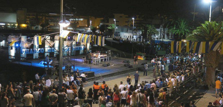 Los locales recreativos de Arrecife podrán abrir sus puertas durante una hora más por las fiestas