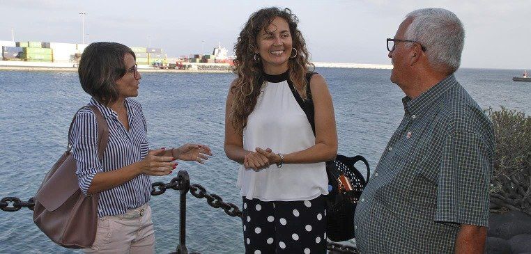 La presidenta de Puertos del Estado, Ornella Chacón, se reúne con Eva de Anta y Tomás Fajardo