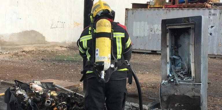 Arde un contenedor de basura en Arrecife