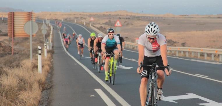 El alemán Frederic Funk y la británica Emma Pallant, vencedores del IRONMAN 70.3       