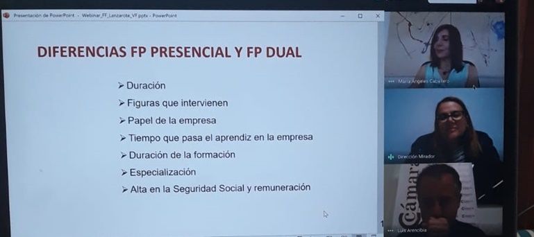 Una docena de trabajadores de los Centros se forma como tutores y formadores de empresa