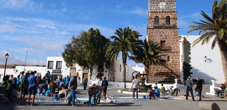 Teguise dedicará sus alfombras de sal a los colectivos esenciales de la pandemia en reconocimiento a su labor