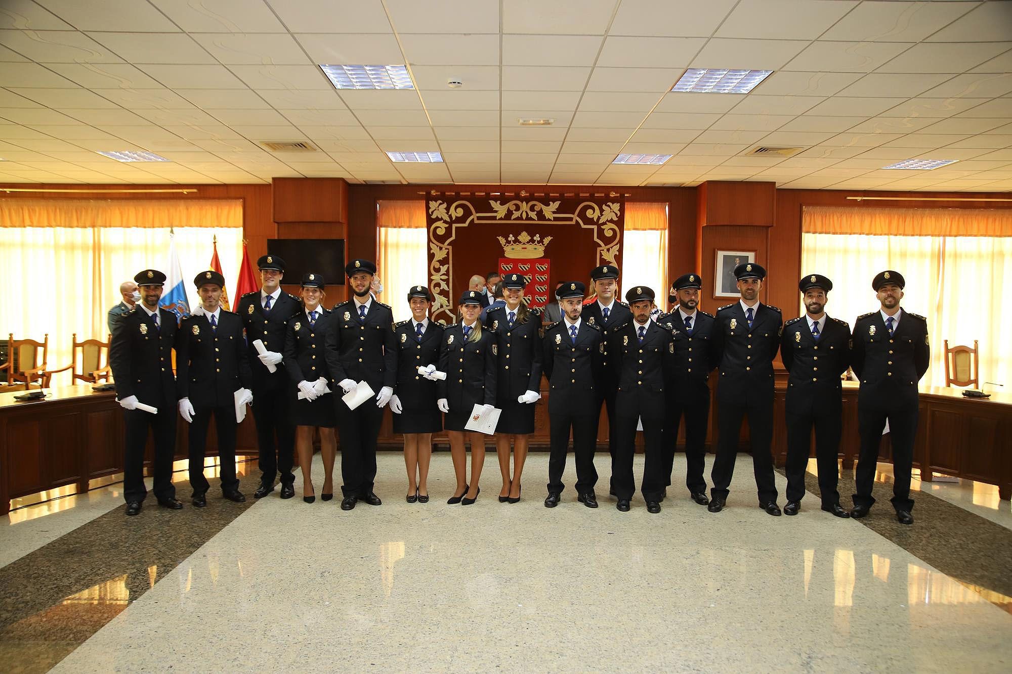 Acto de jura de los nuevos agentes de la Policía Nacional. Fotos: Sergio Betancort