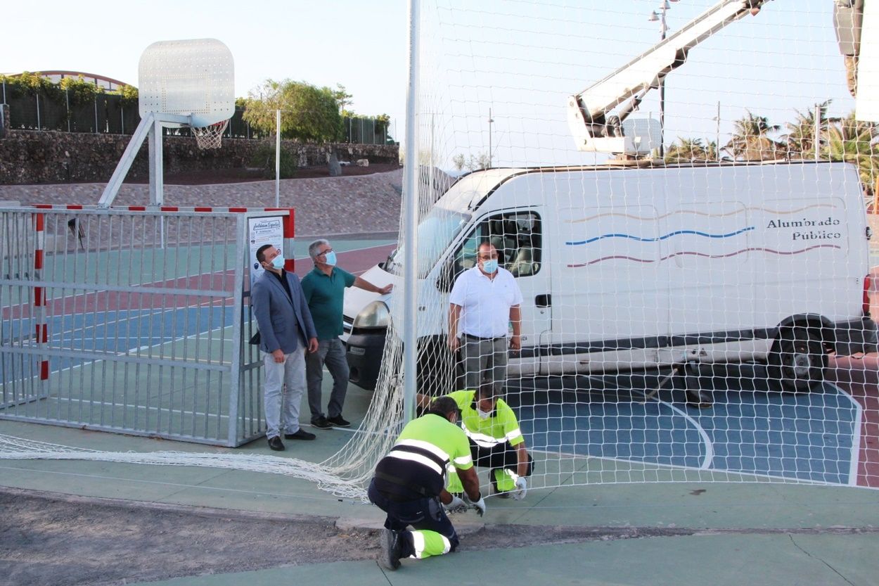 Yaiza renueva el equipamiento deportivo del Parque del Mediterráneo