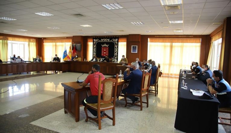 Reunión en el Cabildo con los Cuerpos y Fuerzas de Seguridad del Estado