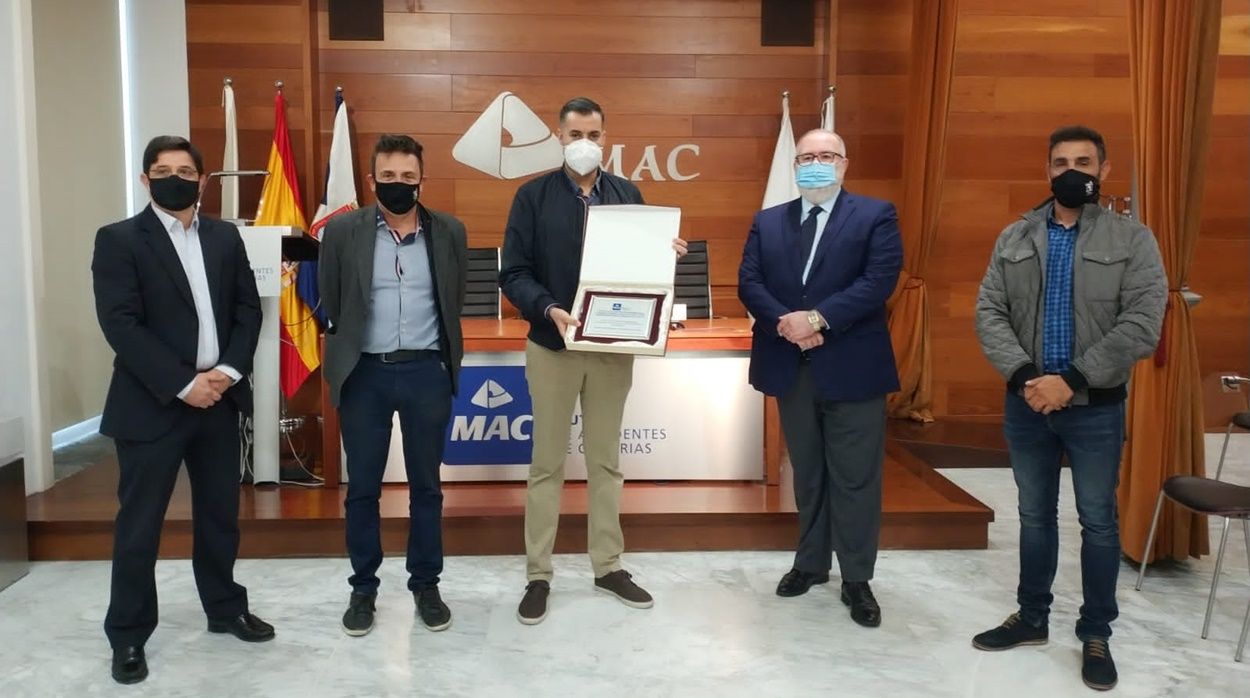 Entrega del reconocimiento al Consorcio de Seguridad y Emergencias