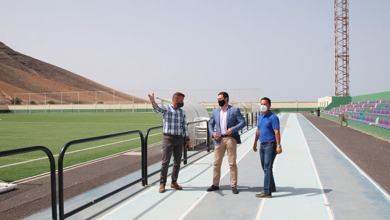 Pista de atletismo del campo de fútbol de Yaiza