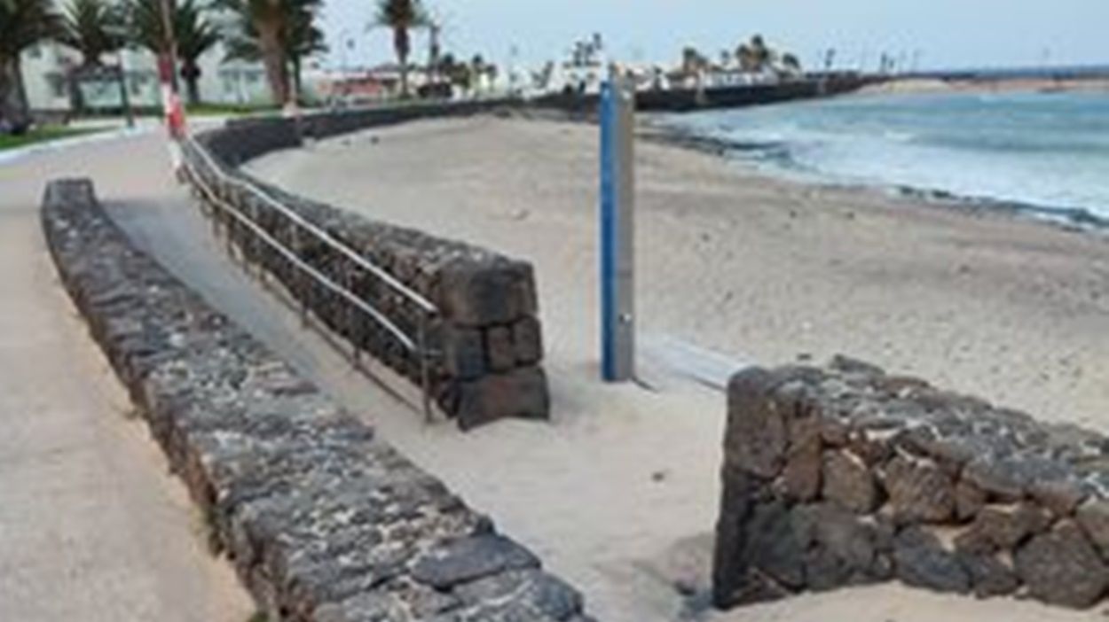 Playa de los Charcos de Costa Teguise