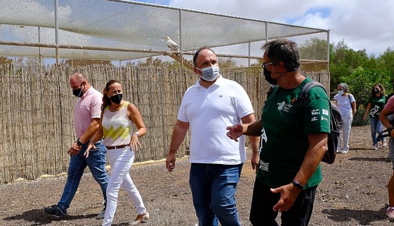 Visita a las instalaciones de la Estación Biológica de La Oliva