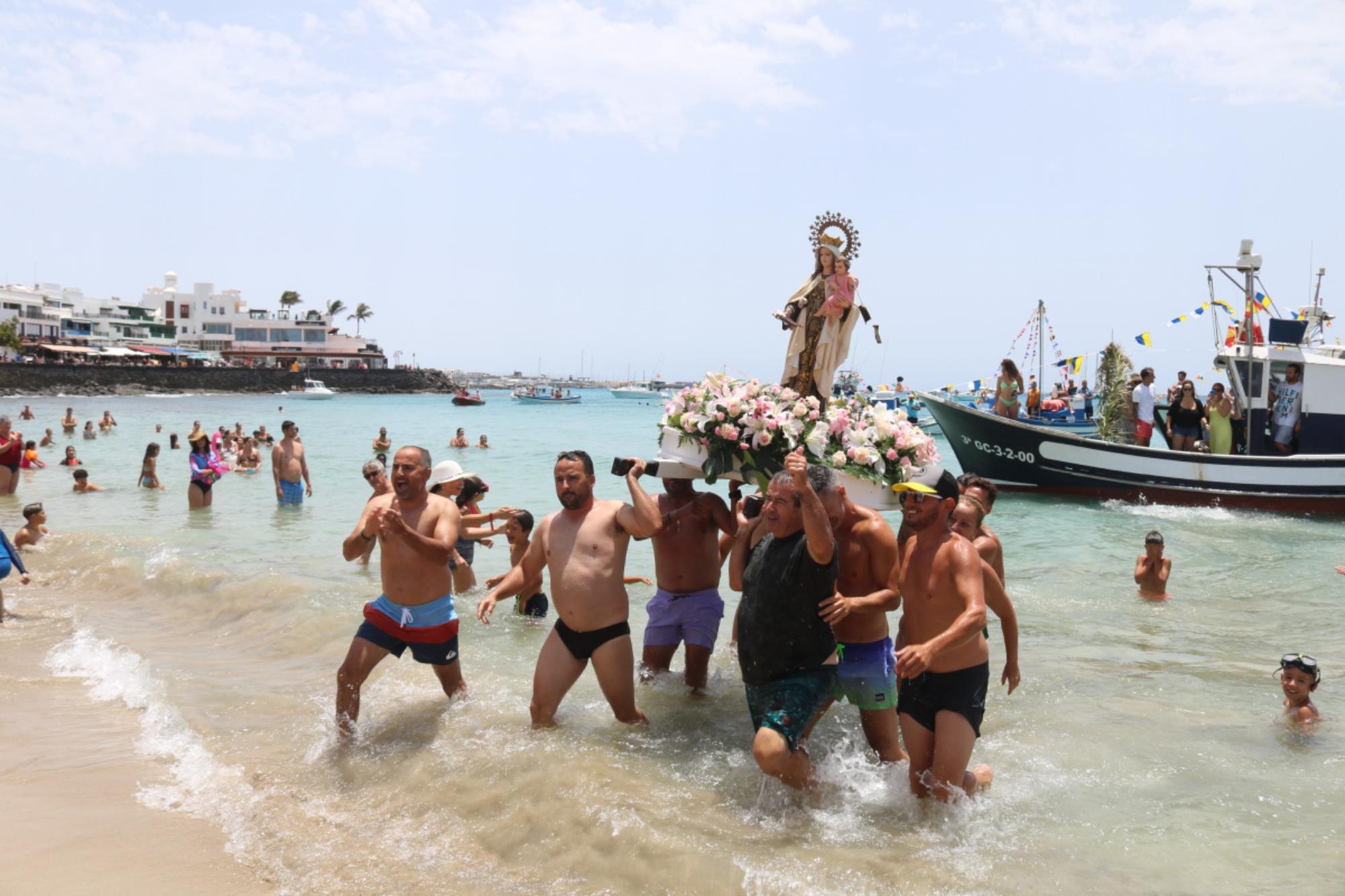 Procesión marítima del Carmen de Playa Blanca 2022