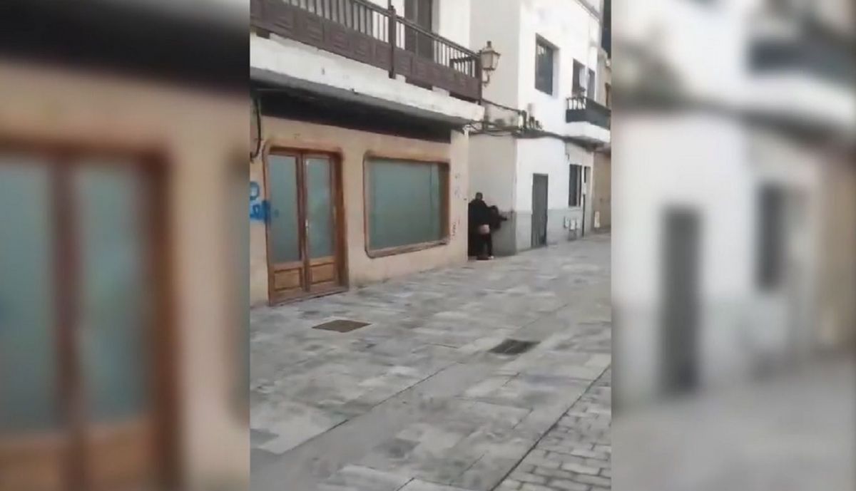 Se viraliza un vídeo de dos personas manteniendo sexo en la vía pública en  Arrecife 1