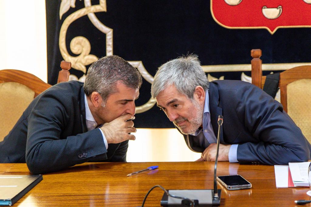 Manuel Domínguez y Fernando Clavijo en el Consejo de Gobierno celebrado en Lanzarote.