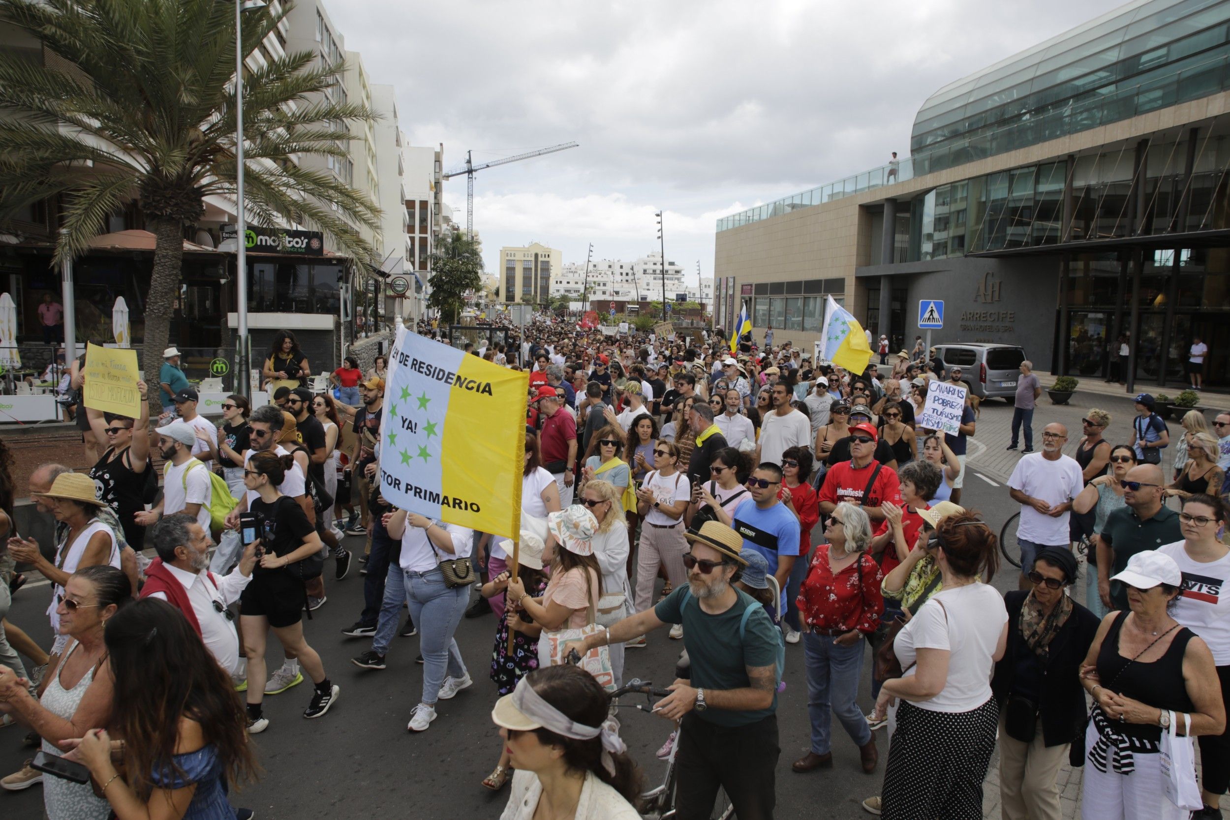 Manifestación 20 de abril en Arrecife (Fotos: Juan Mateos)