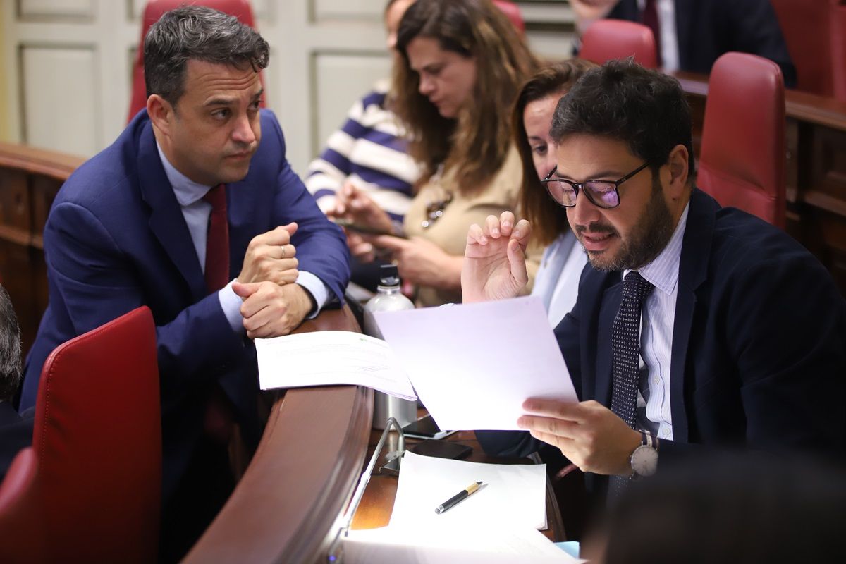 Juan Manuel García Casañas en pleno en el Parlamento