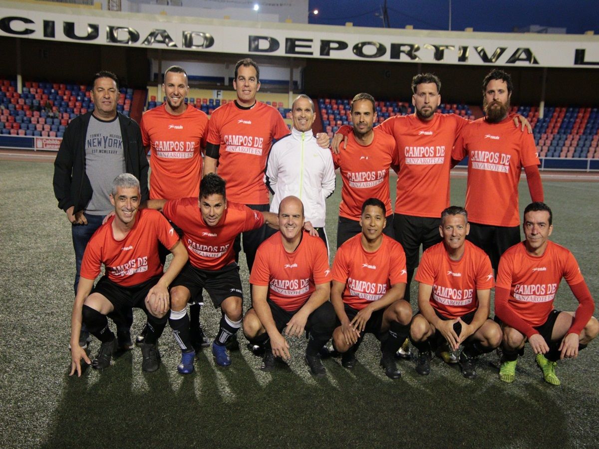 Fútbol veterano entre Campos de Lanzarote y Playa Blanca