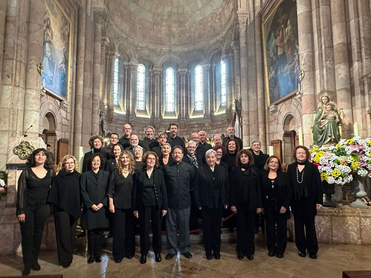 en la Eucaristía en la basílica de Santa María la Real en Covadonga